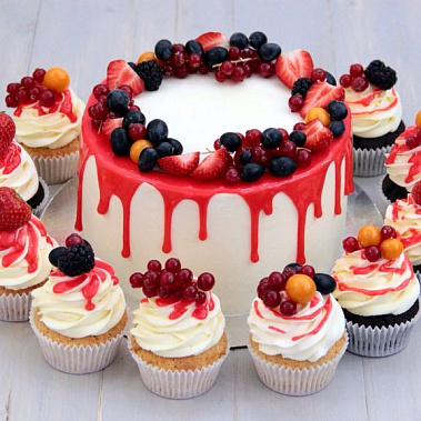 Торт глазурь и ягоды купить - шахты.сладкоежкин.рф